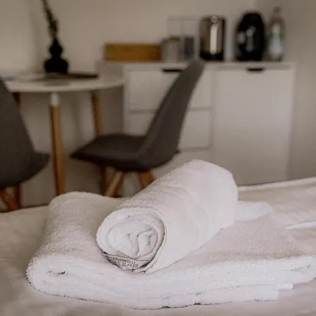 !goldpath! - Spitalhof I Modern I Wlan I Kueche I Balkon I Smarttv Mit Wipu *