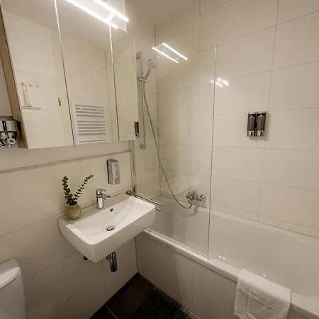 'goldpath' - Spitalhof I Modern I Wlan I Kueche I Balkon I Smarttv Mit Wipu