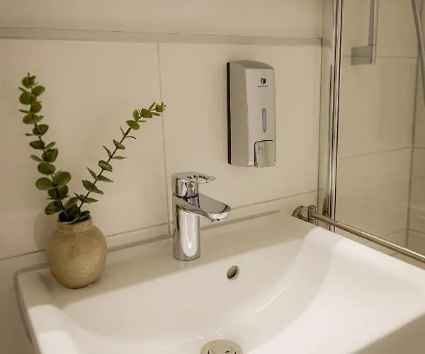 'goldpath' - Spitalhof I Modern I Wlan I Kueche I Balkon I Smarttv Mit Wipu Apartmán *